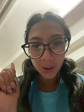 StefanyLuxe_18's Live XXX Chat