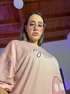 RenataVelasquez Adlı Modelin Canlı XXX Sohbeti
