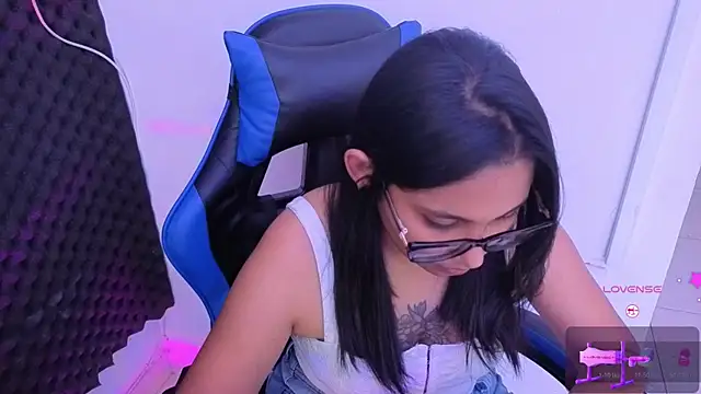 צ'אט XXX בשידור חי של Cuteprincess21