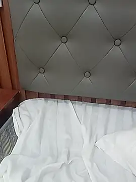 Yen-nhi 라이브 XXX 채팅