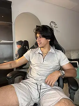 XXX chat uživo modela Alexx_Cano_