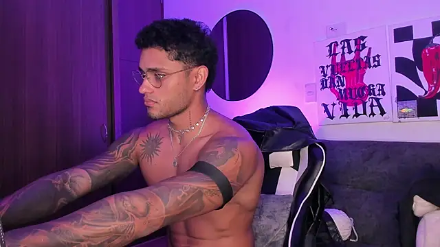 Chat XXX en directo de Alessandro_Vanni