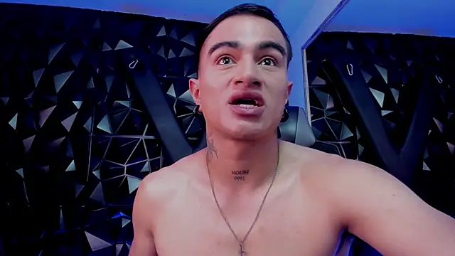 LiamDeeps' Live XXX Chat