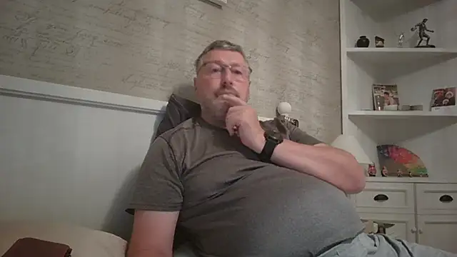doudou310's Live XXX Chat