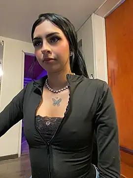 Hilary_pinkk's Live XXX Chat