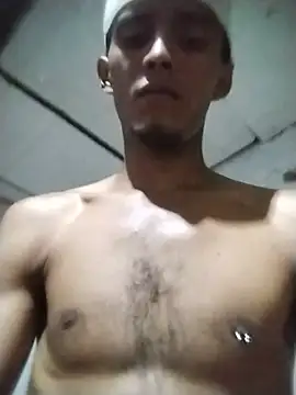 spittermasterpig1's Live XXX Chat