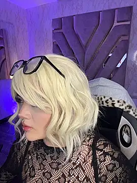 lya_nekko_'s Live XXX Chat