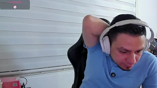 Chat XXX en directo de Rick_Adams