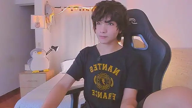 Czat XXX na żywo – Sweet_Allan