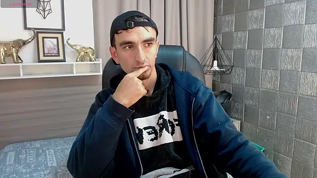 Chat XXX ao vivo de MykeCastle