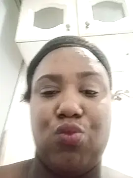 Sharonevans1's Live XXX Chat