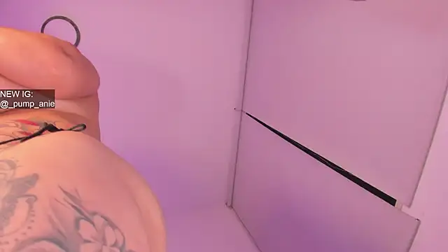 aniiee_x Chat XXX live