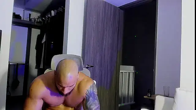 Andrew_Johnnson Live XXX-chat