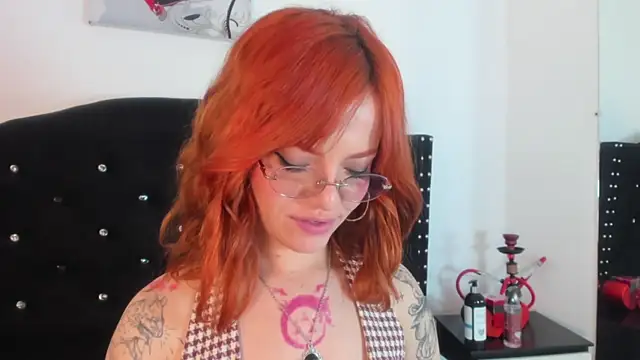 abby_jones2 Adlı Modelin Canlı XXX Sohbeti