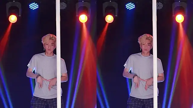 AOA-boy Live XXX-Chat