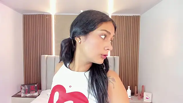 NINAMARTINS Chat XXX in diretta