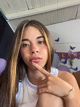 Milleradhara24 Chat XXX in diretta