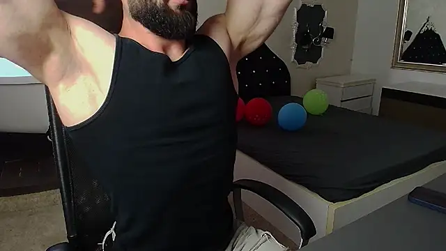 Chat XXX en directo de MicahLane