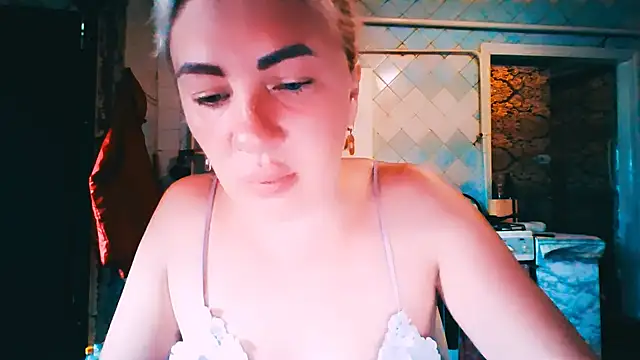LilaCandy6's Live XXX Chat
