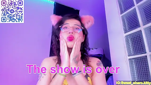 Chatroom XXX en direct de Sweet-SharoKitty