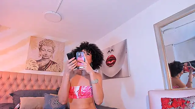 Zaira_sofiaa élő XXX-chatje