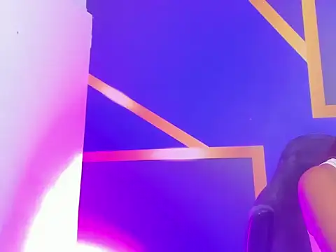 Tatihanaperez's Live XXX Chat