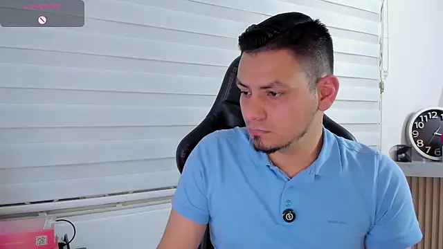 Chatroom XXX en direct de Rick_Adams