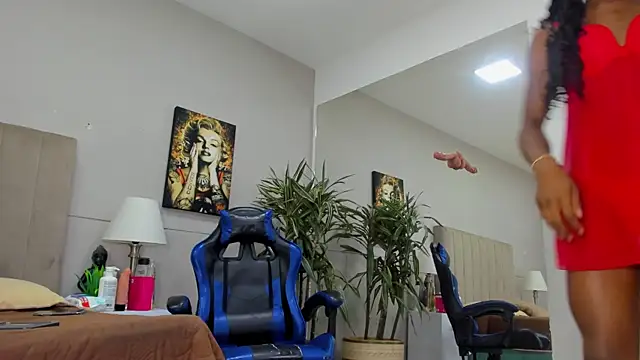 Angie_abby élő XXX-chatje