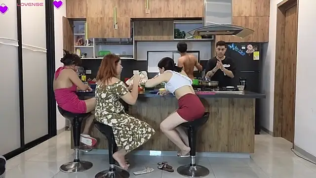 دردشة Hall_sextape الجنسية المباشرة