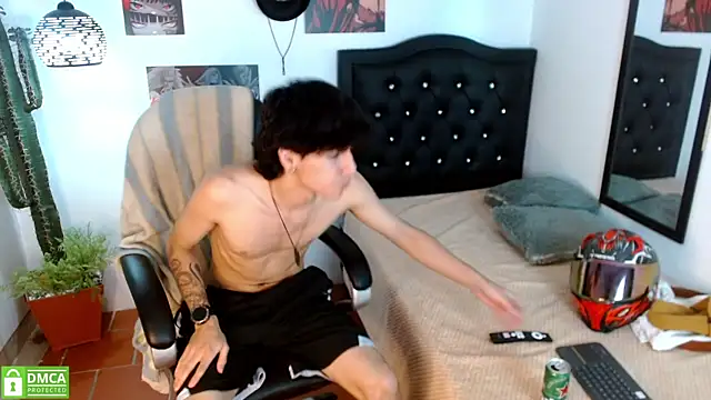 AmethystShadow17 webcam show