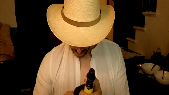 MasterDaddyCool Show in webcam
