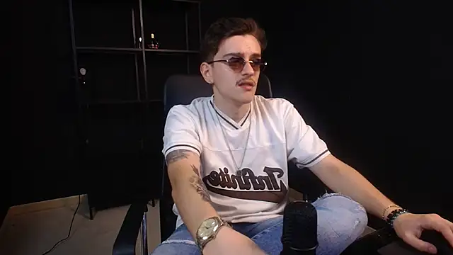 Chatroom XXX en direct de FelixStarkk