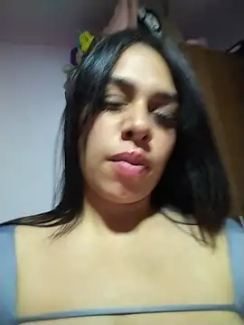 Chatroom XXX en direct de AngelsCouple-