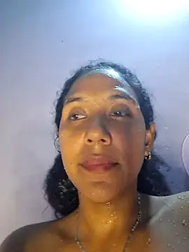 Chat XXX ao vivo de emily_fox01