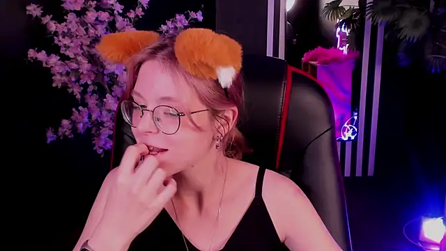 FoxxyyPolly Live XXX-Chat