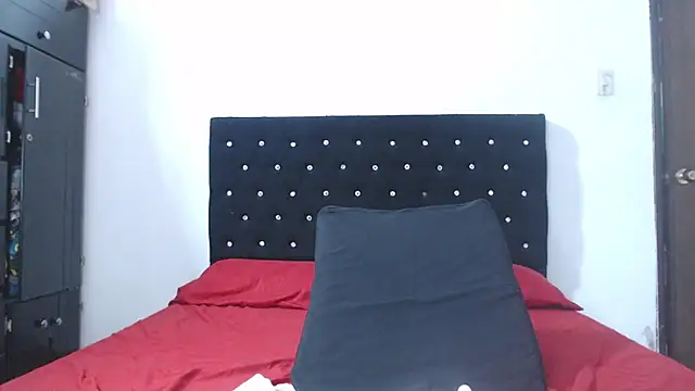 isabella_dirty69's Live XXX Chat