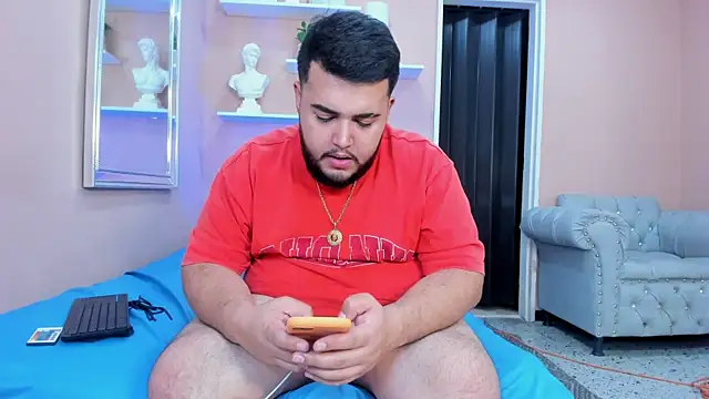צ'אט XXX בשידור חי של DamianVegaa