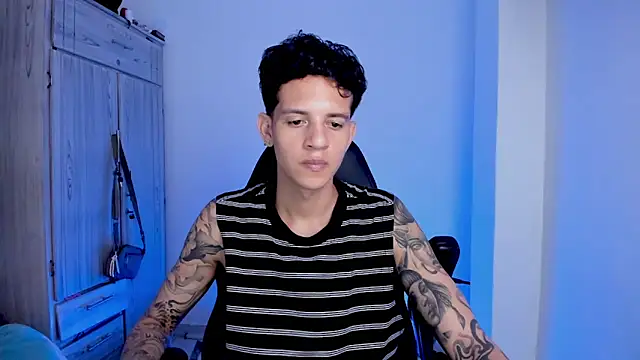 tylerrnova 라이브 XXX 채팅