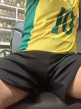 bigdickguy21cm 现场XXX聊天