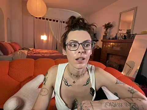 แชท XXX สดของ GennaJames