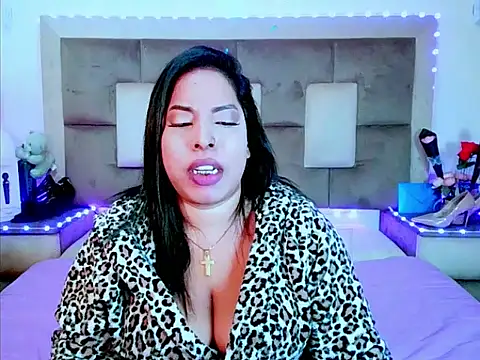 indiantopaz694u Live XXX Chat