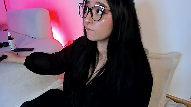 Онлайн чат XXX Miss_Loise