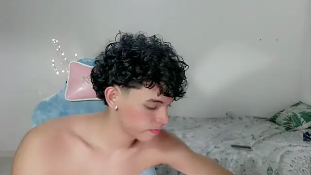 XXX chat uživo modela 2c_Bby