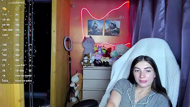 Chatroom XXX en direct de Fiery_Brunette_