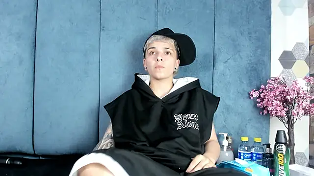 Megan_Thompson_'s Live XXX Chat