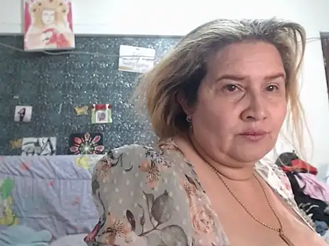 Chat XXX en directo de Perla1981--
