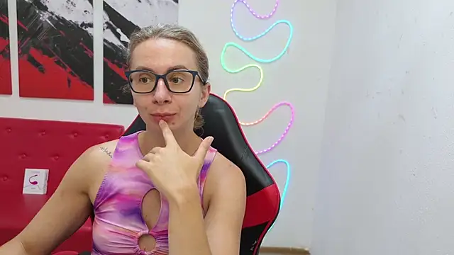 VasilisaSii's Live XXX Chat