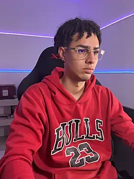Chat +18 de bigryann23 ao vivo