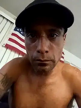 freakzmexx: διαδικτυακό σόου στην κάμερα