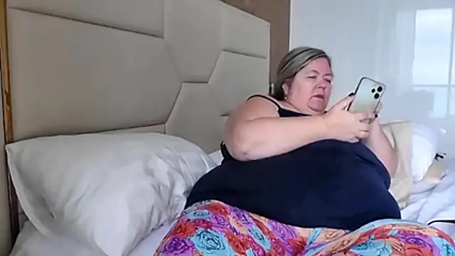 sex2 Adlı Modelin Canlı XXX Sohbeti